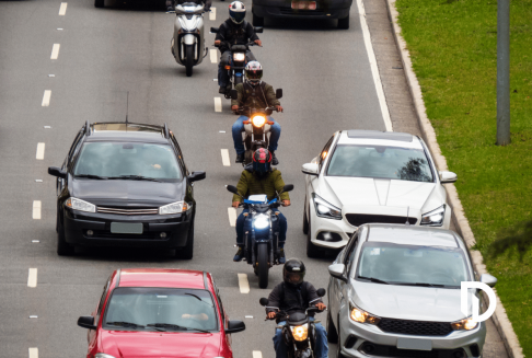 Motorcyclists lane splitting in Massachusetts